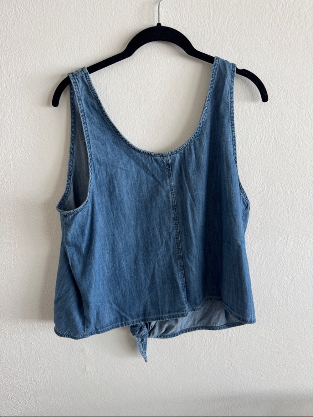 GAP women’s Denim Tie-Front Tank Top new with tags size large - Picture 8 of 9